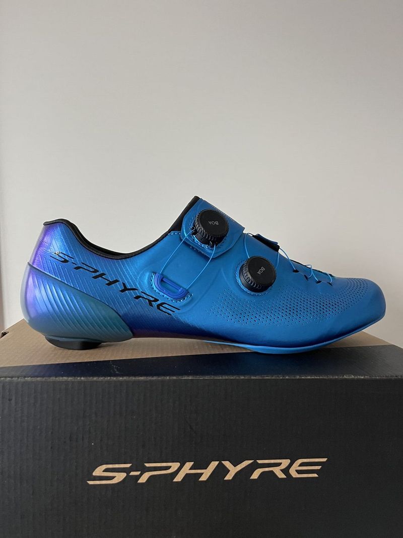 Shimano Sphyre RC-903 wide, modrá