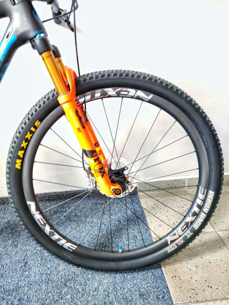 MTB MONDRAKER PODIUM RR SL - XTR, NEXTIE KARBON.KOLA, FOX VIDLICE-VEL 170-185 cm- PŮV.CENA 229.000,-