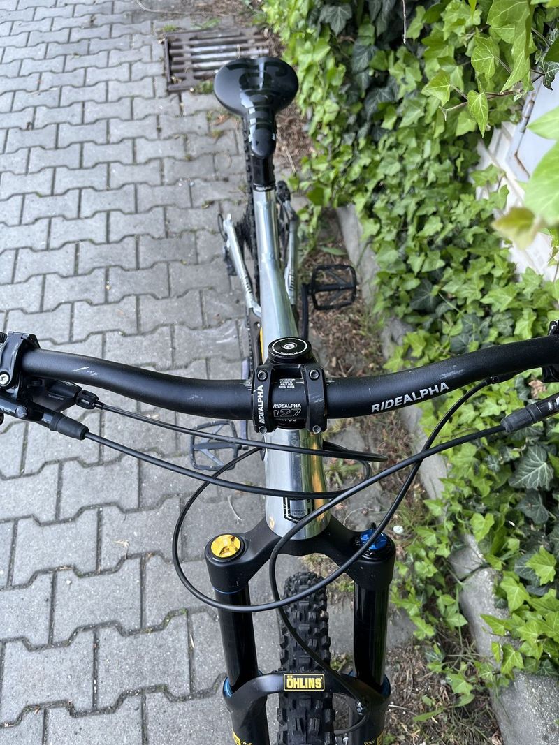 Commencal Clash öhlins edition