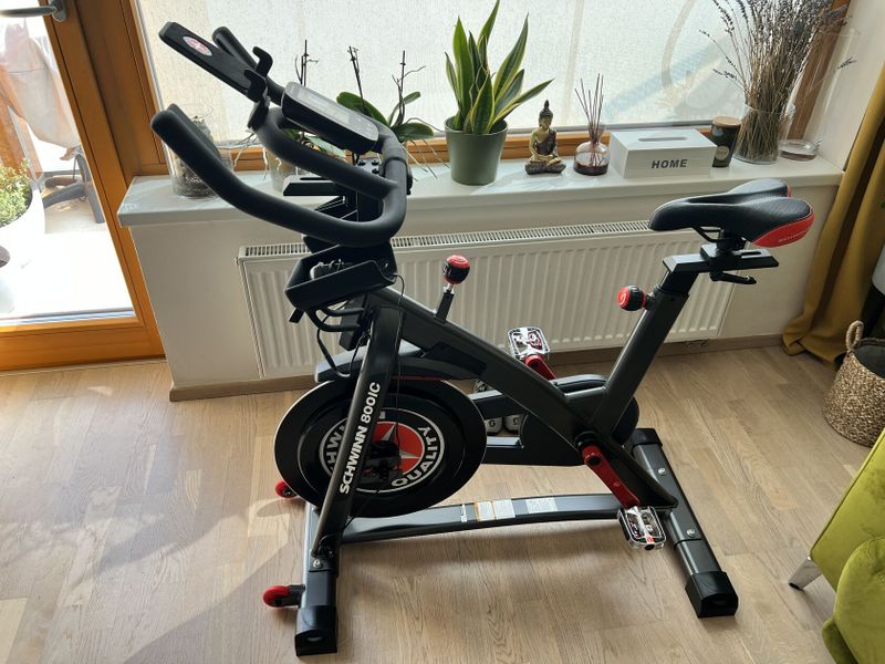 Prodám nový Cyklotrenažér SCHWINN IC800 Zwift