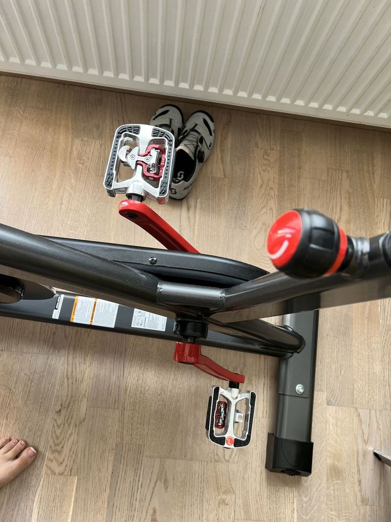 Prodám nový Cyklotrenažér SCHWINN IC800 Zwift