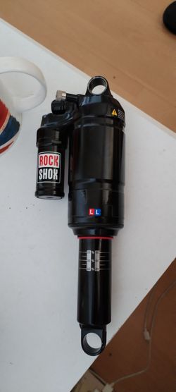 Rockshox monarch plus rc3 216/63