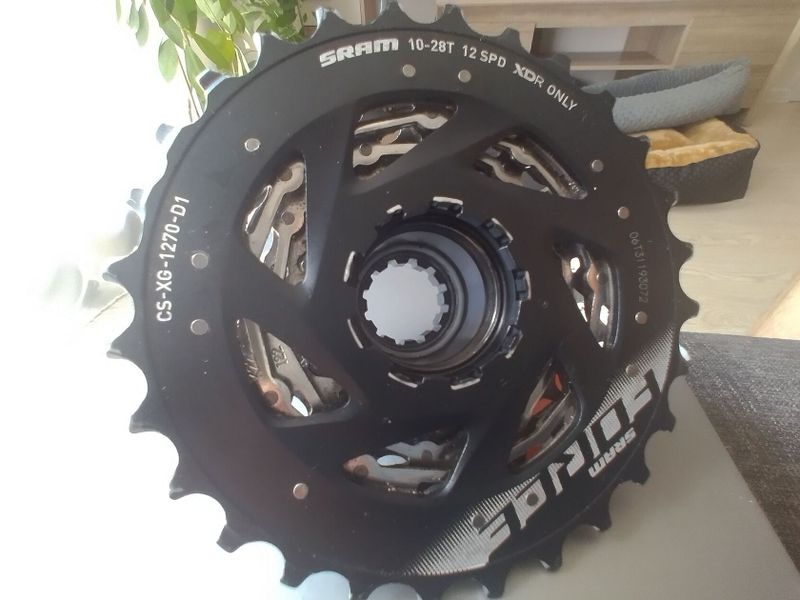 SRAM Force 12v 10-28