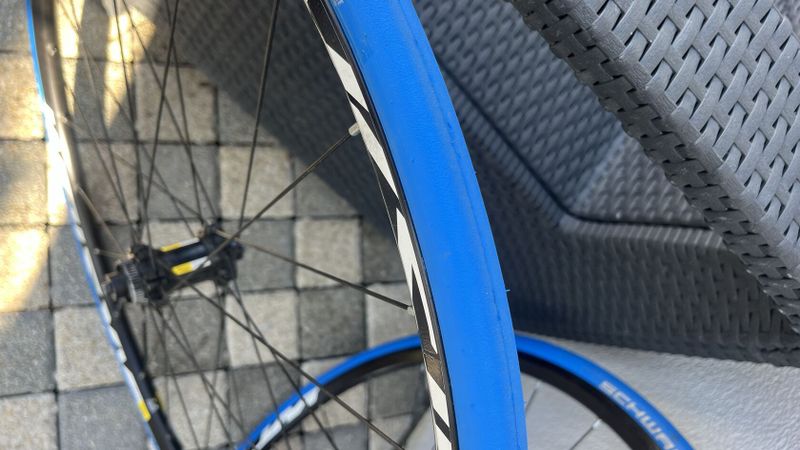 2 kusy Plášť Schwalbe Insider - kevlar, pro válce a trenažer 622 x 23 (700x23C)