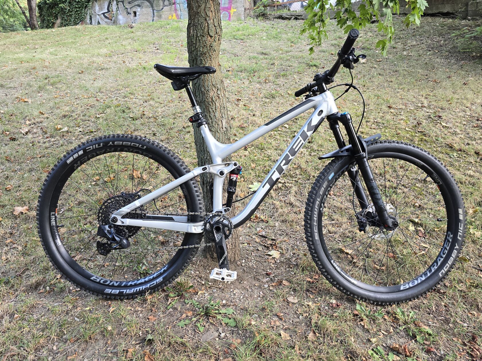 Trek Fuel EX8 SRAM GX Eagle AXS 1x12 + Rockshox reverd AXS teleskopa, Fox, SLX Brzdy TOP STAV