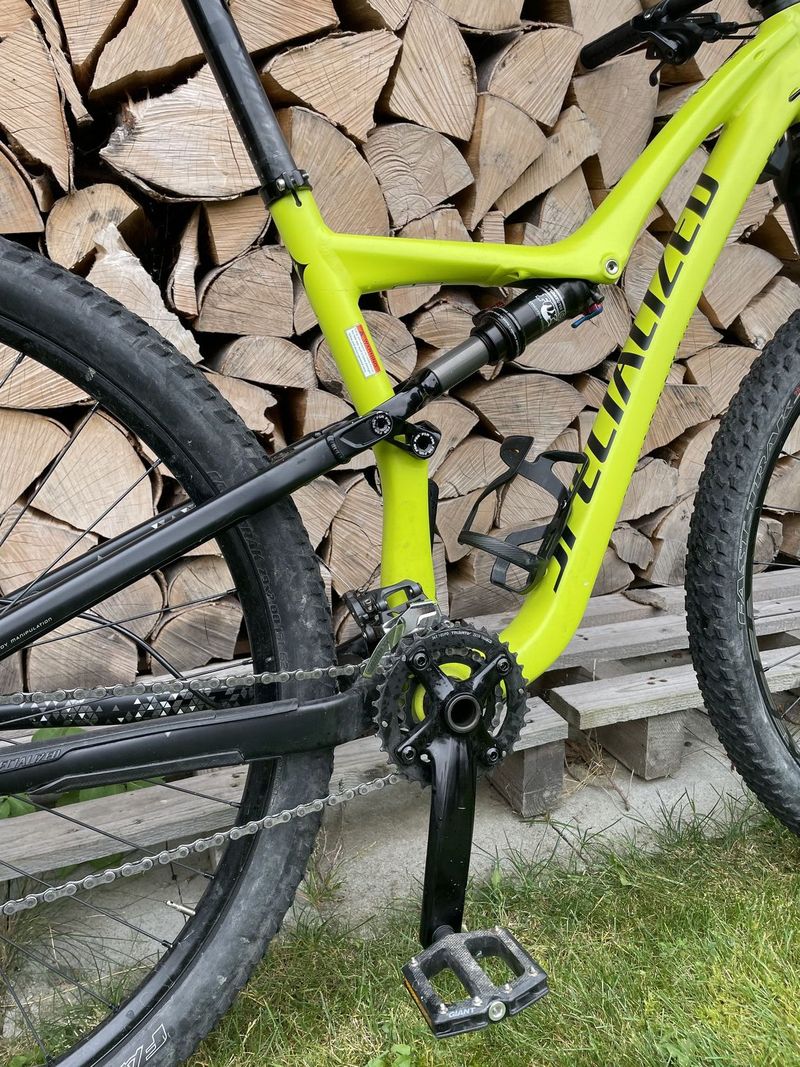 Prodám coloodpružené kolo specialized