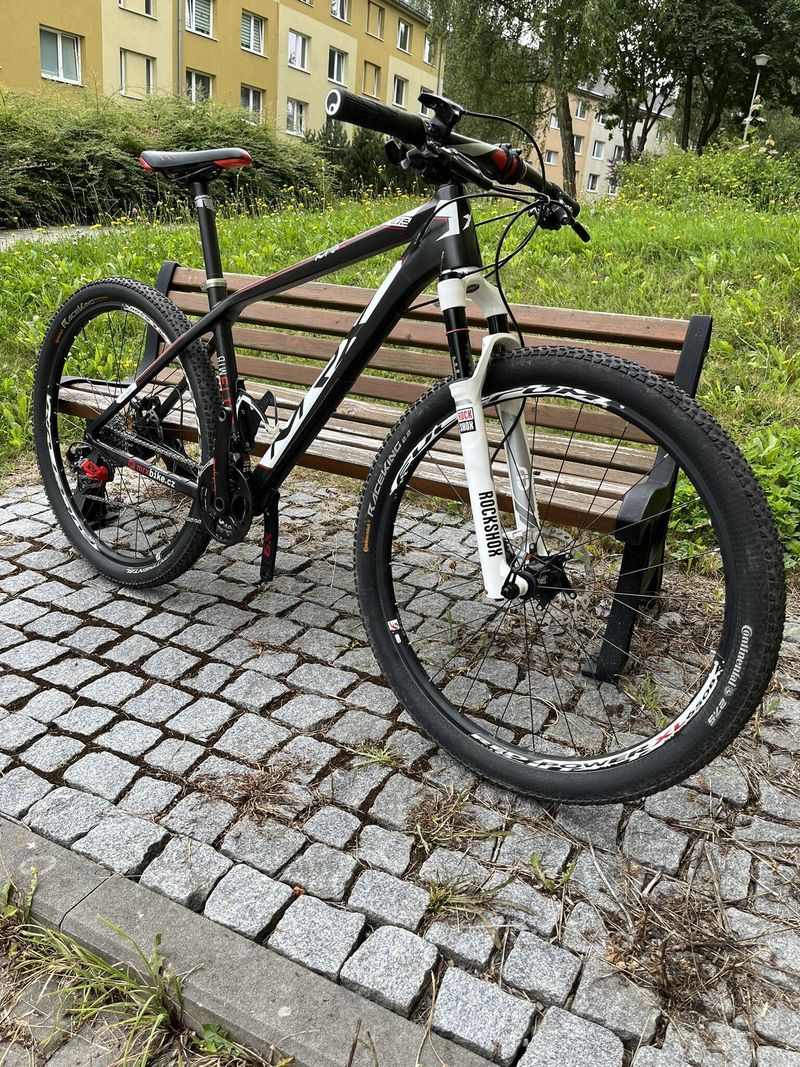 Prodám MRX 27,5", karbonový rám, Sram X9