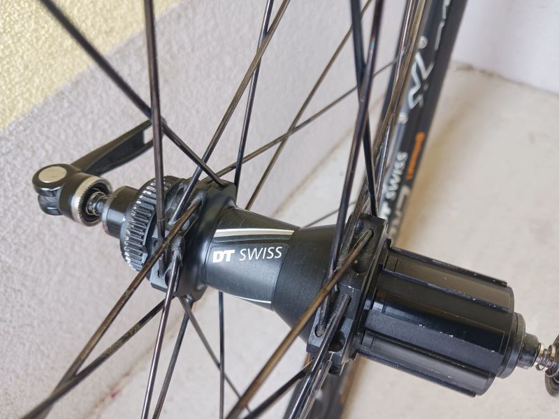 Kola DT SWISS X1900 Spline 27.5