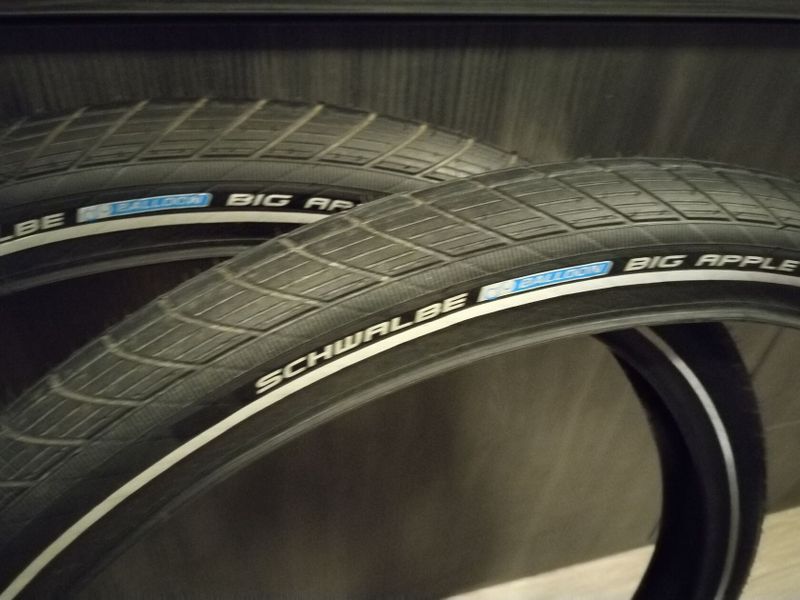 Schwalbe Big Apple 28 x 2.35