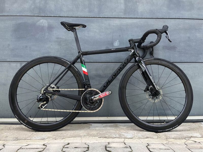 Colnago C64 Disc - POSLEDNÍ KUSY, RŮZNÉ VELIKOSTI