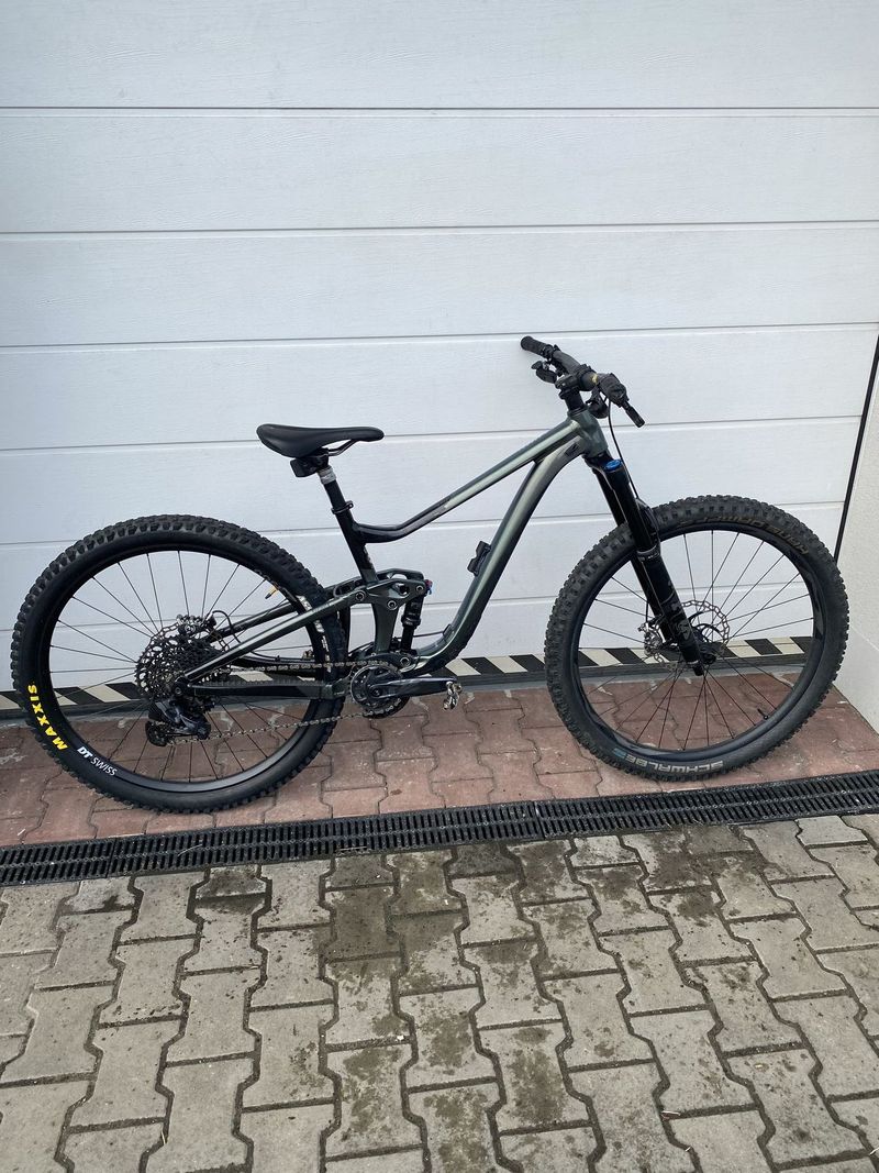 Giant Trance X 2 LTD