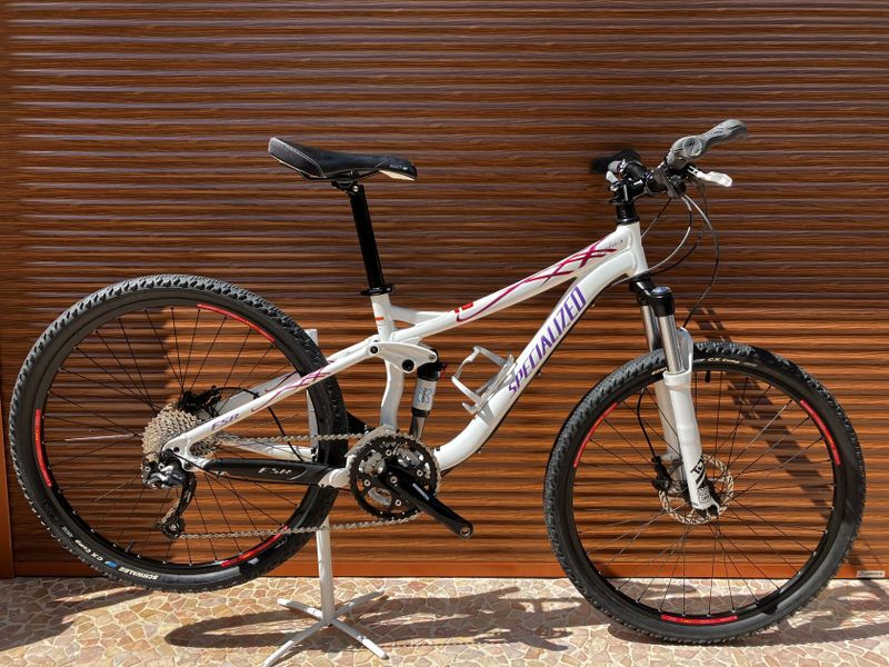 Specialized Myka FSR comp ve velikosti S