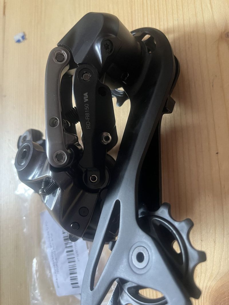 Prehazovacka Shimano Ultegra Di2 RD-R8150, 2x12s, nová