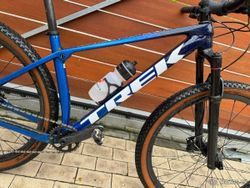 Trek Procaliber 9.7 M/L 2023 perfektní stav, v záruce