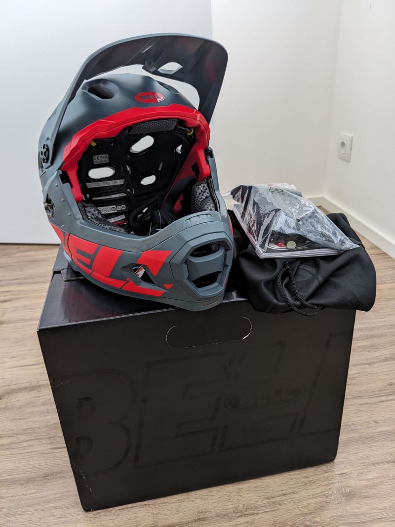 Bell Super DH MIPS downhill helmet