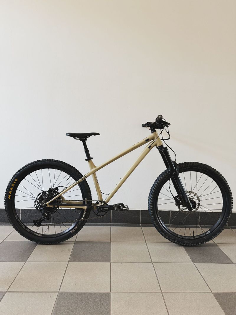 Horské kolo (MTB) Commencal Meta HT