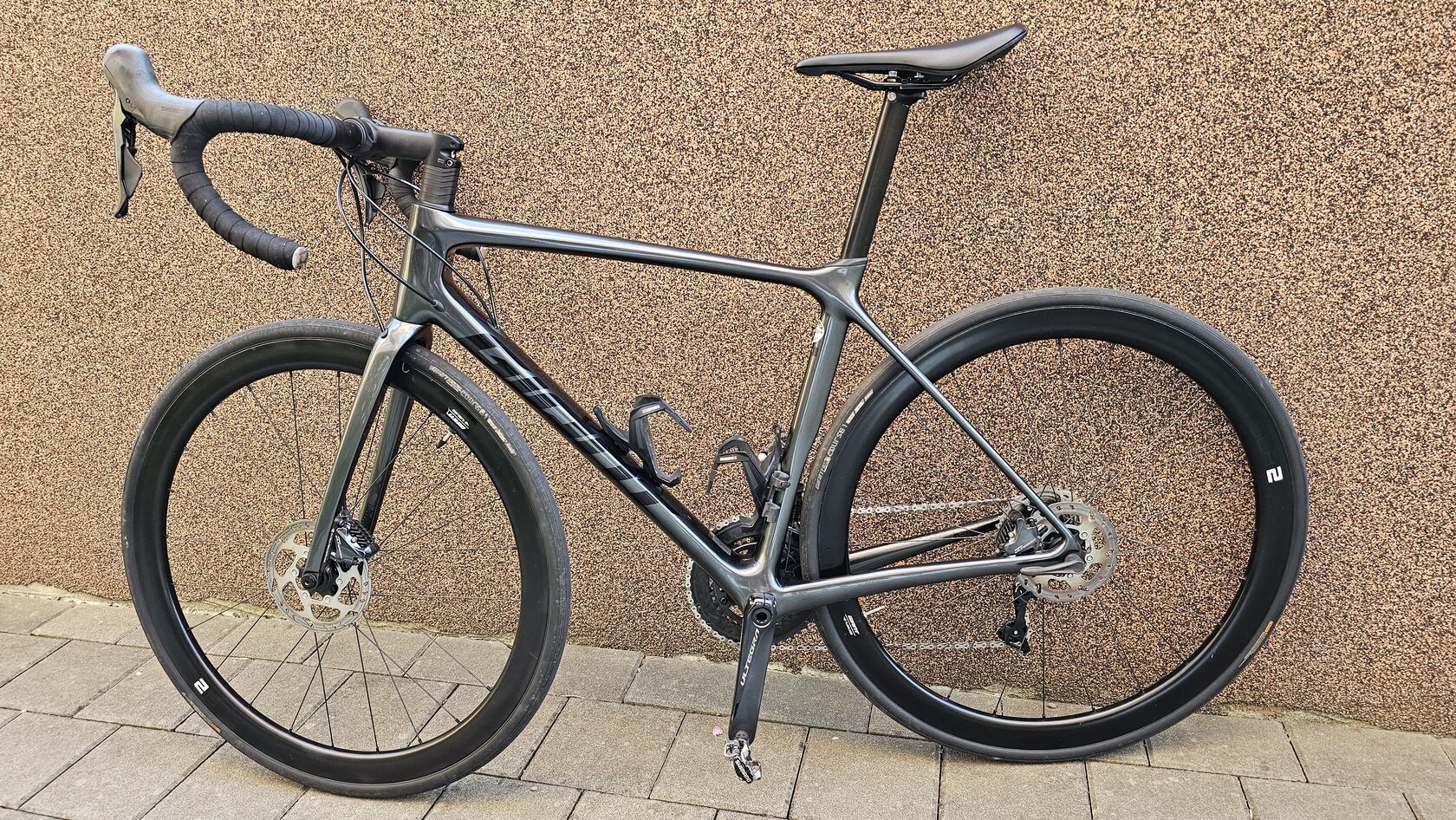 Giant TCR Advanced 1+ Disc-Pro Compact M Black Chrome M22