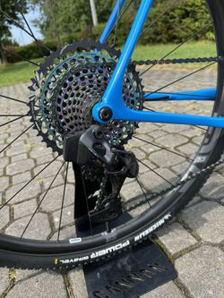 Prodám výjimečný a všestranný gravel bike švýcarské značky Open, vyladěný do posledního detailu