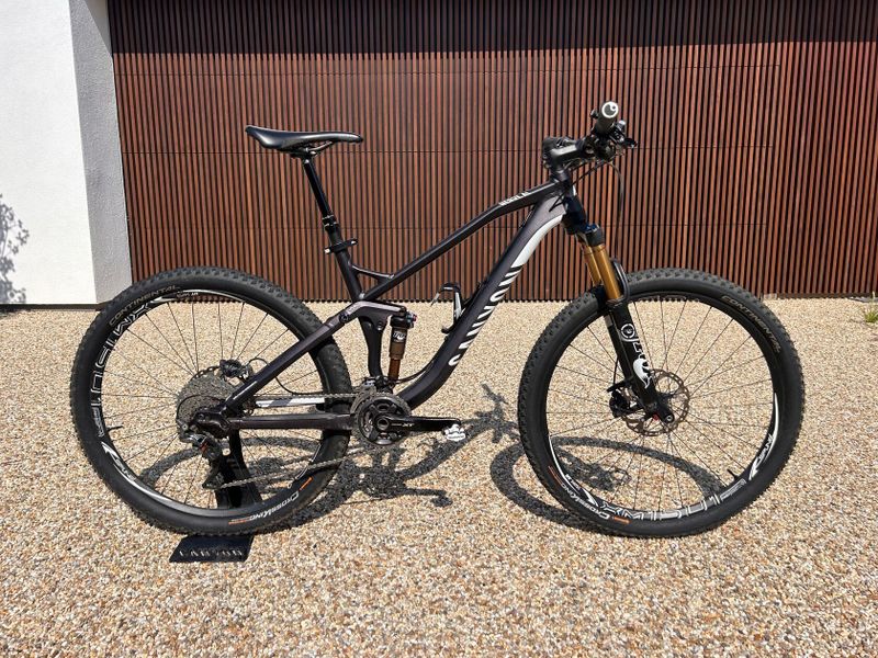 Canyon Nerve AL 9.0, veľ. M, Fox KASHIMA full suspension