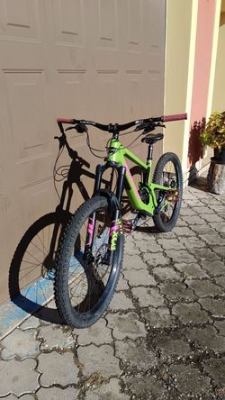 Santa Cruz nomad 5 