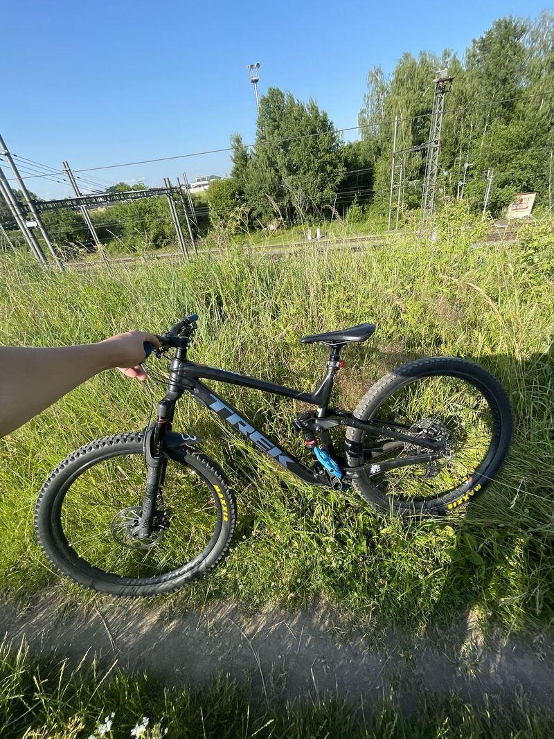 Trek slash 8 