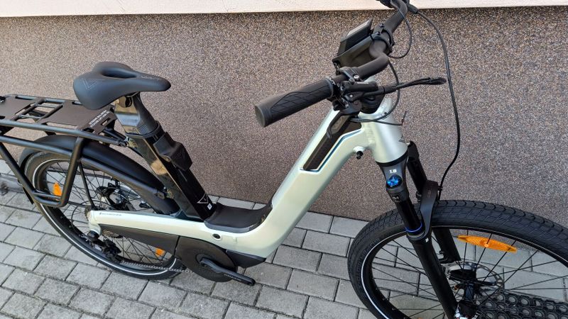 Nový celoodpružený lowstep ebike Vaast Bosch gen4 - výprodej za tovární ceny.