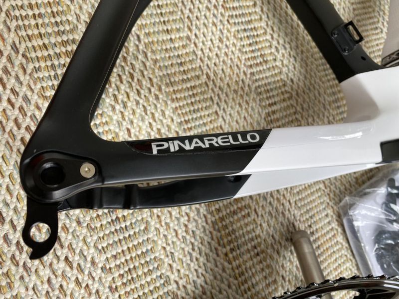 Pinarello Dogma F Disc (NOVÉ)