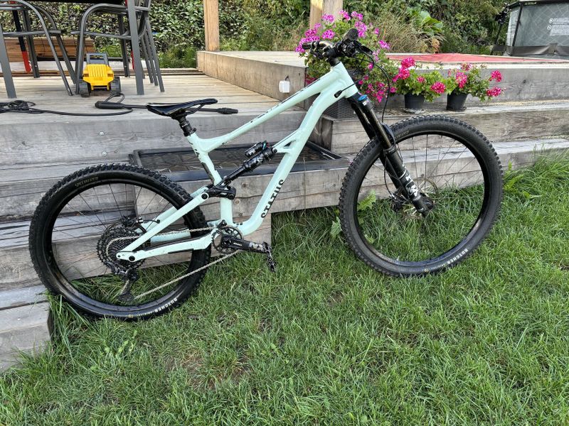 Specialized Status 160 S5 10/2022