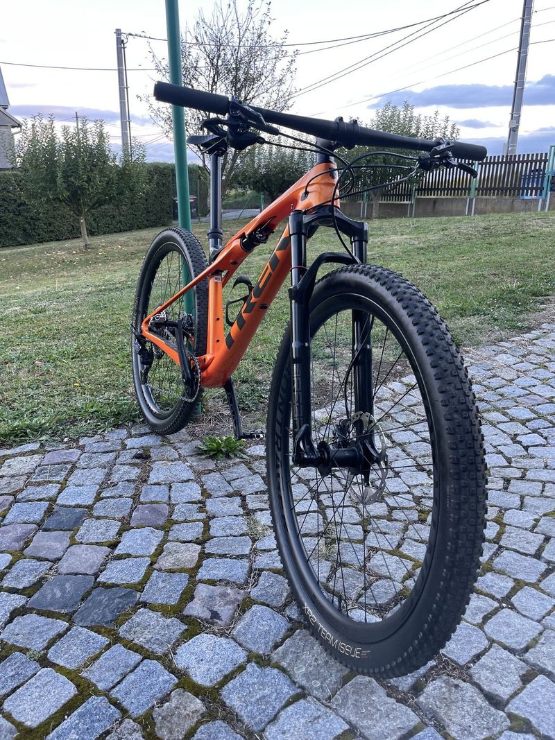 TREK Supercaliber 9.7 2022