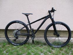 Nové 27,5" kolo kolo na rámu Maxbike M507 15", Deore 1x11, vzduch. vidlice Suntour XCR