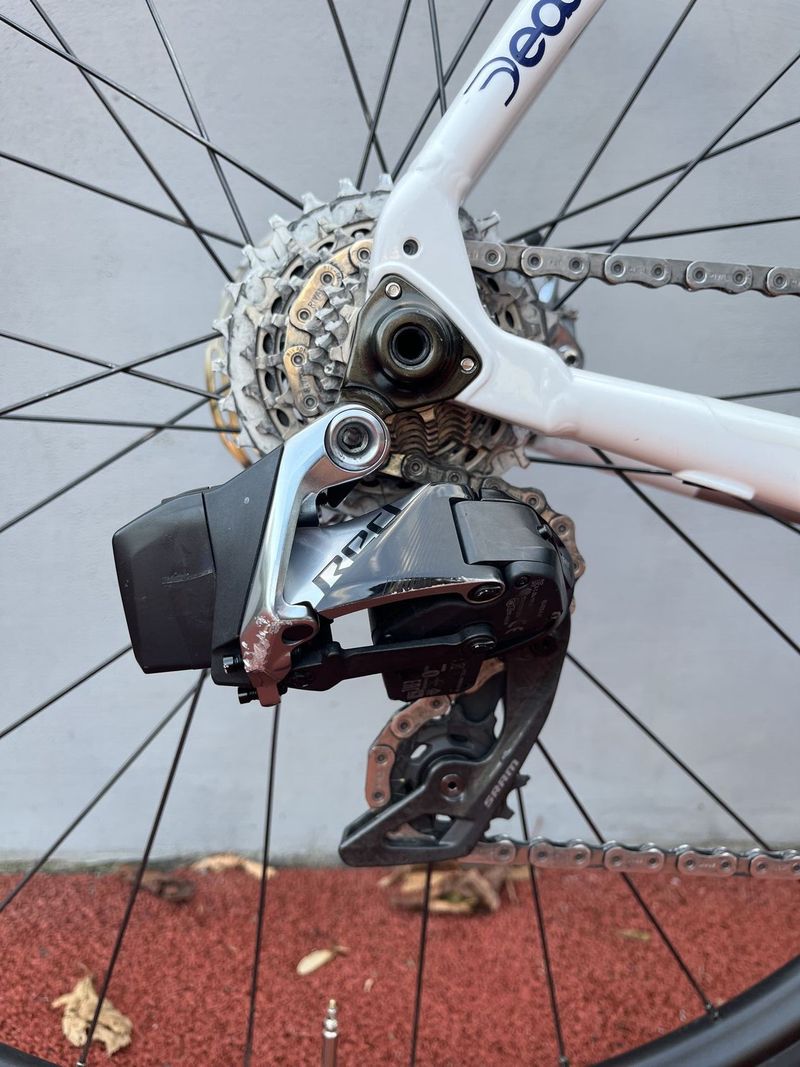 Standert Kreissäge vel. 58, Sram Red AXS, Zipp kokpit