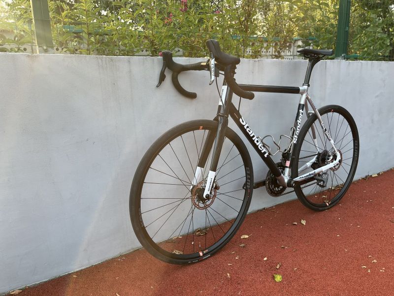 Standert Kreissäge vel. 58, Sram Red AXS, Zipp kokpit