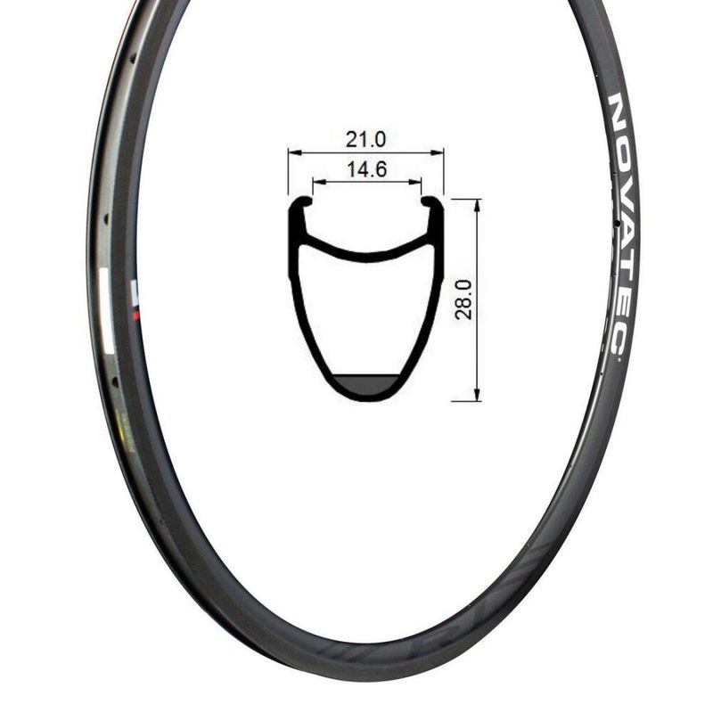 Novatec R1 ráfek - carbon (skryté niple)