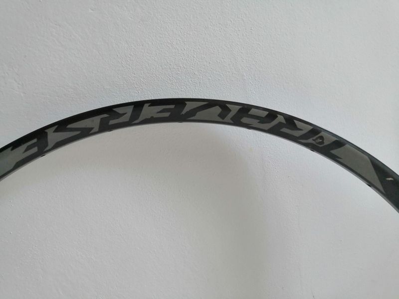  Roval Traverse 30mm Carbon 28h