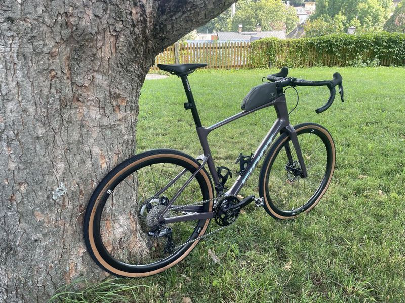 Gravel kolo Giant Revolt Advanced 0 (2023) - vel. XL