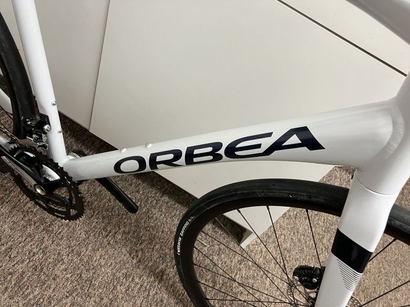 Nové slniční kolo Orbea XL 105/disc 