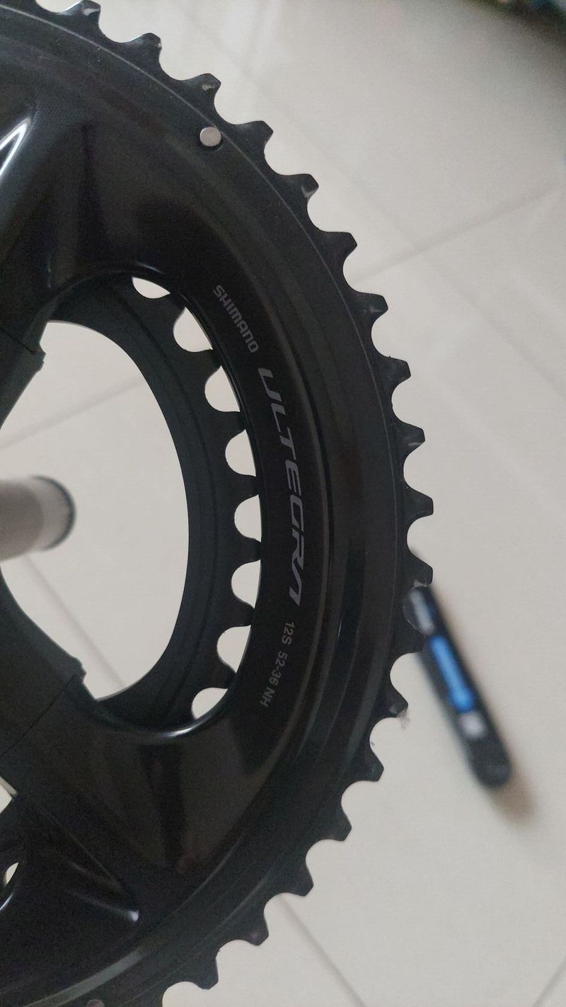 Shimano ultegra 8100 52/36 + wattmeter stages na levé klice