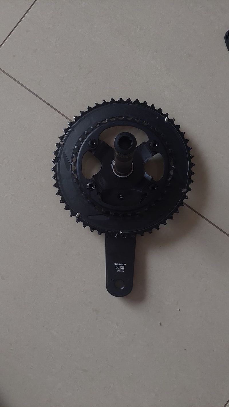 Shimano ultegra 8100 52/36 + wattmeter stages na levé klice