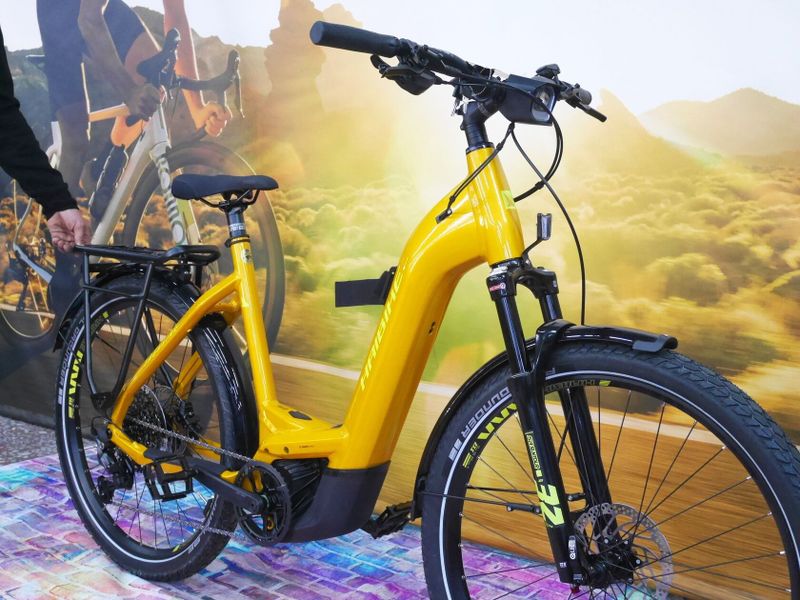 !!!NOVÝ!!! Haibike Trekking 8 - Low, vel. "L". Bosch, 750Wh baterie, PC 107999,-