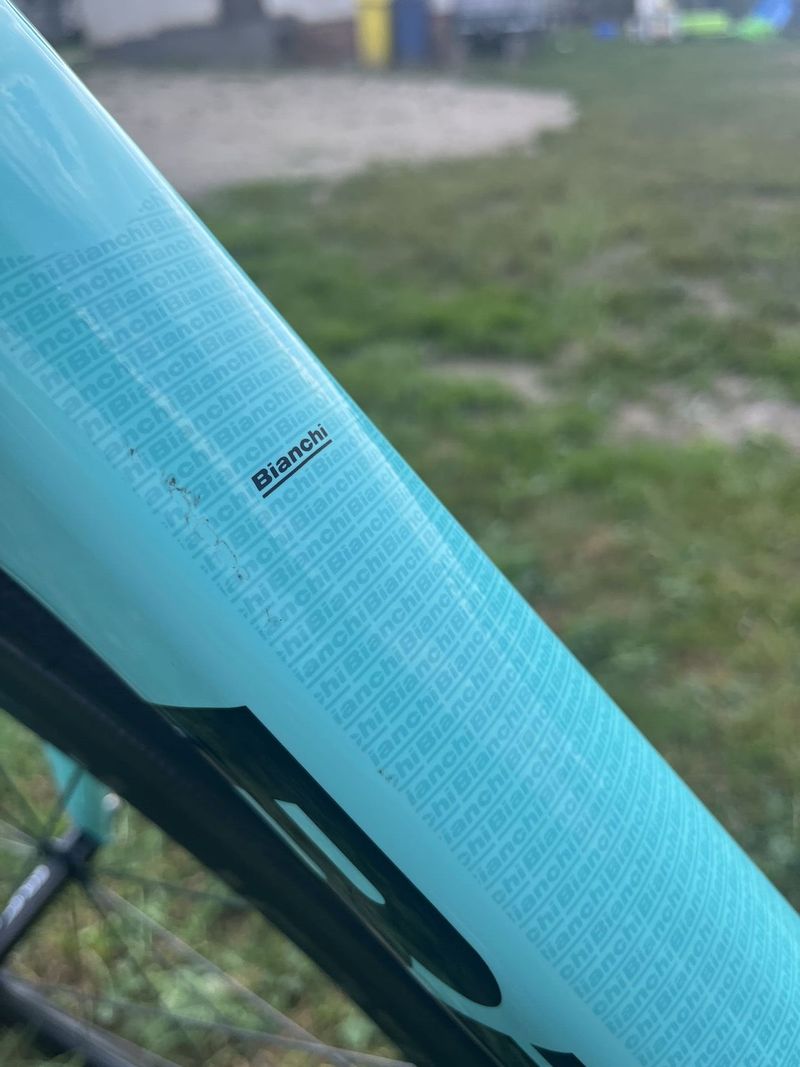 Bianchi Sprint 105 11sp - velikost 57 + kola Equator + wattmetr Inpeak 