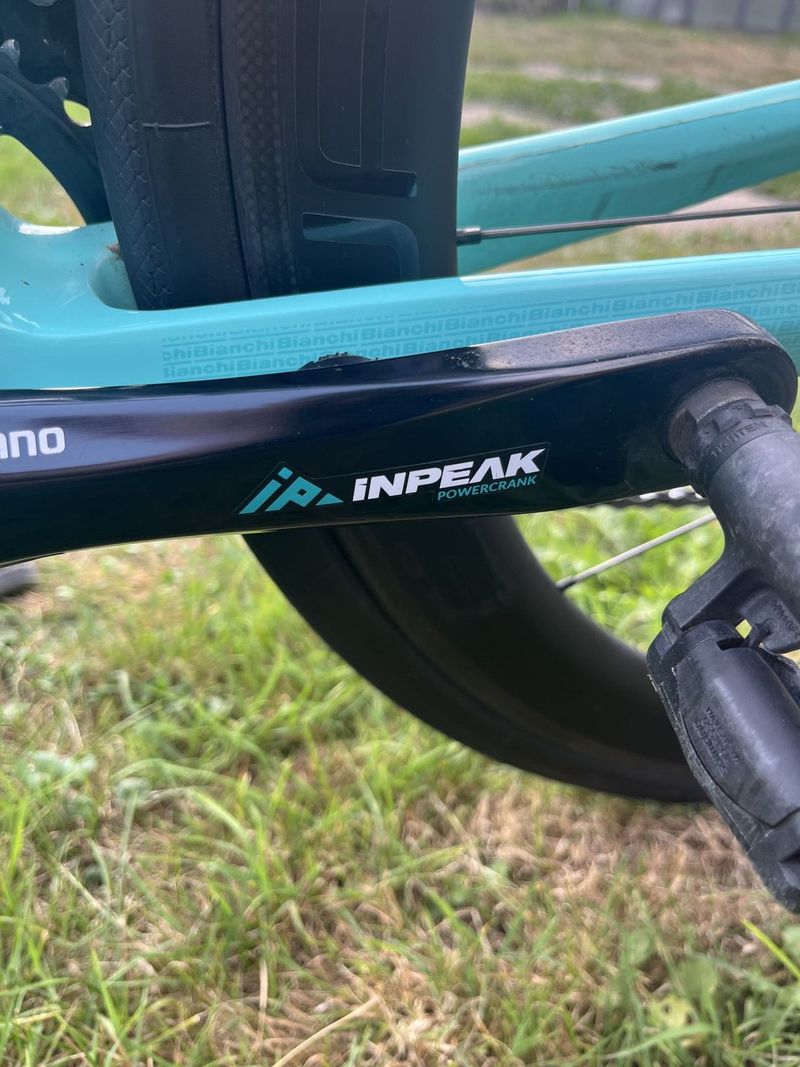 Bianchi Sprint 105 11sp - velikost 57 + kola Equator + wattmetr Inpeak 