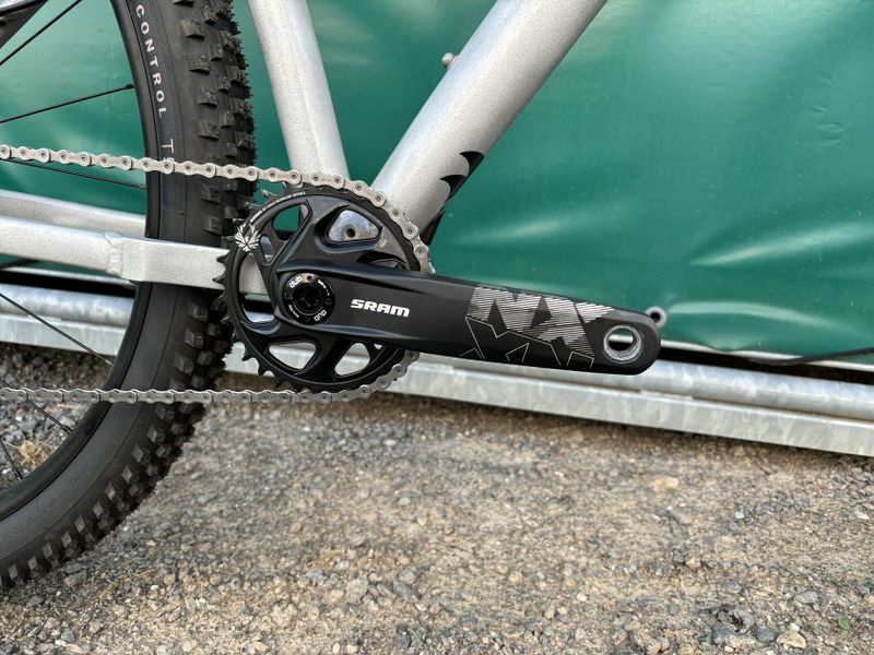 Nukeproof Scout 290 - RAW-Al