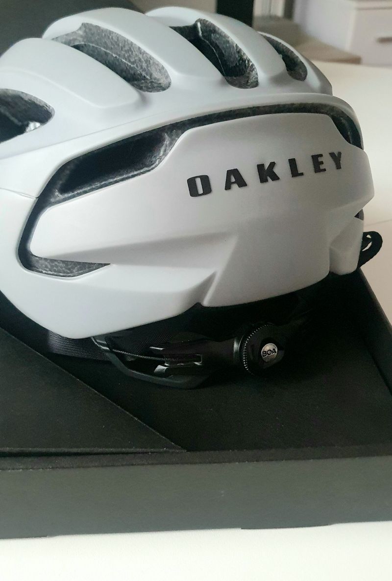 Oakley ARO 3 fog grey L