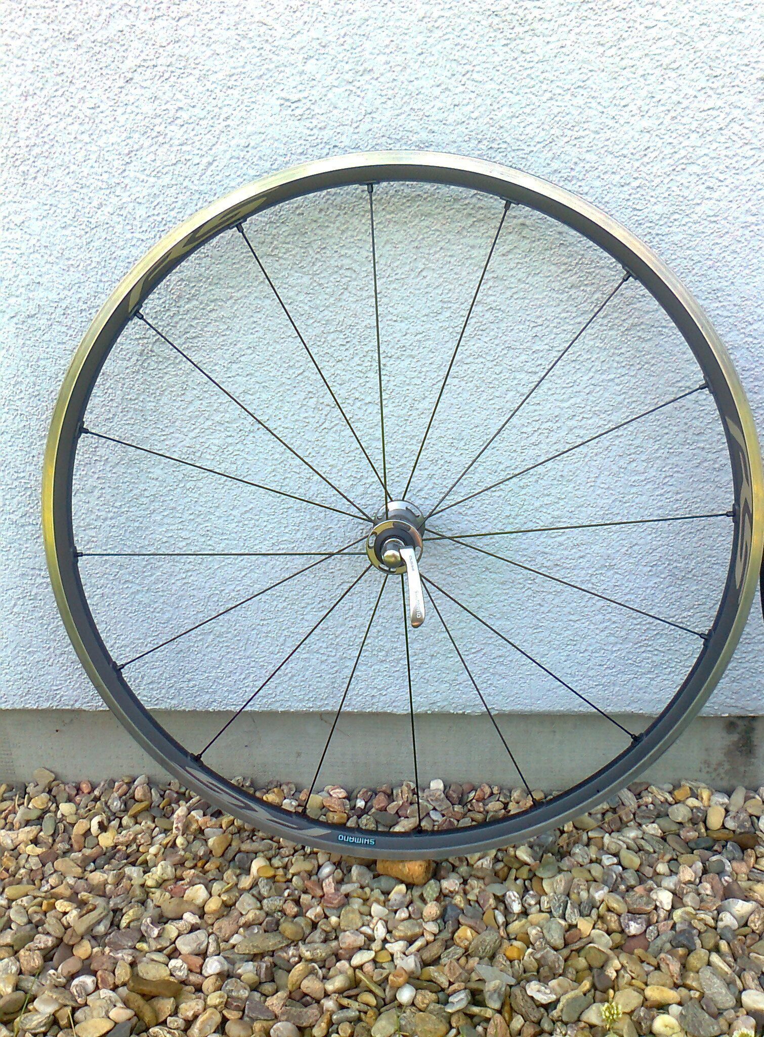 Shimano WH-RS500 (přední)