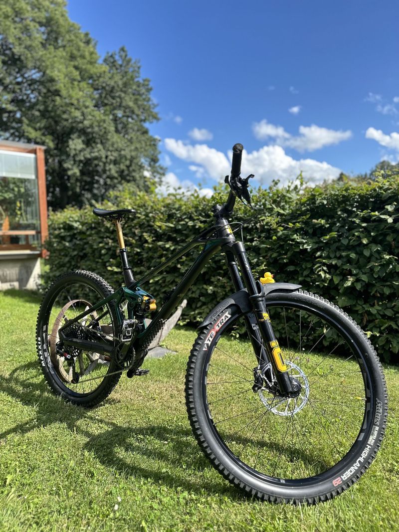 Dobrý den, prodám enduro kolo Mondraker superfoxy RR.