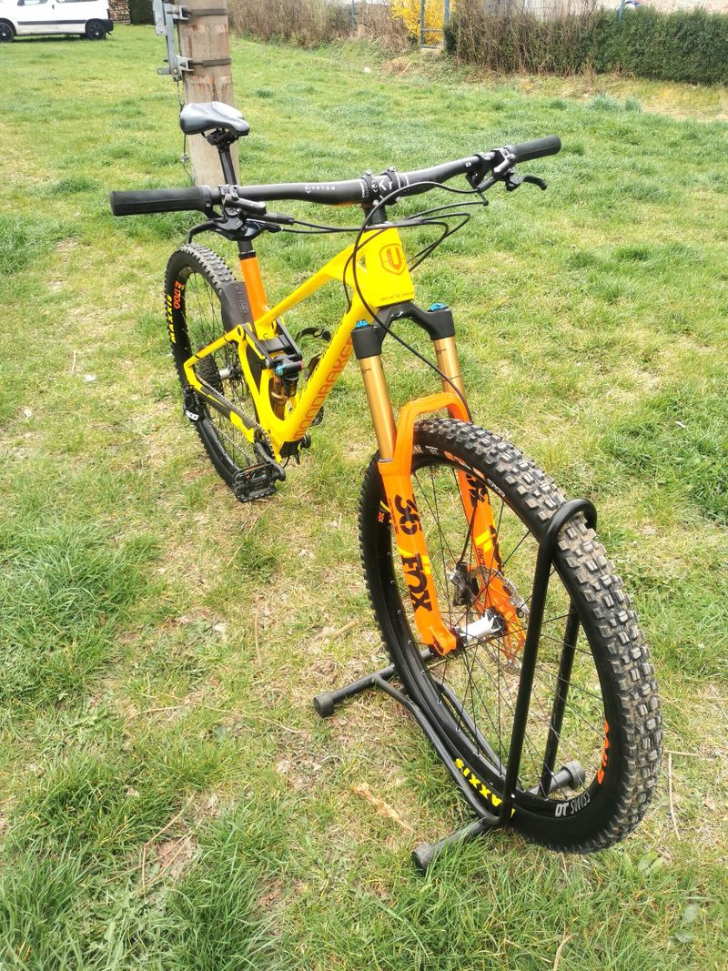 Mondraker Foxy Carbon RR 