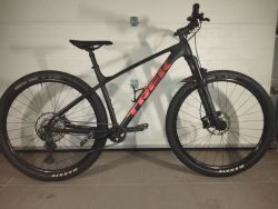 TREK X-CALIBER 9 BLACK SATIN 2023