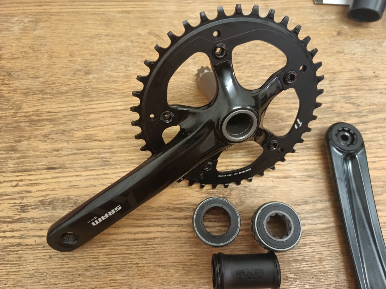 silnicni/gravel kliky sram jednoprevodnik 11sp NW 40zubu