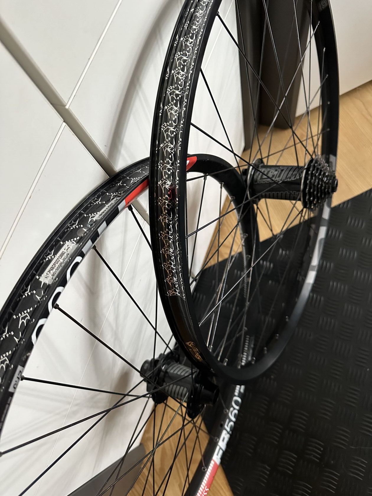 DH wheelset