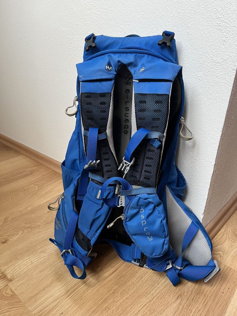 Osprey Zealot 16